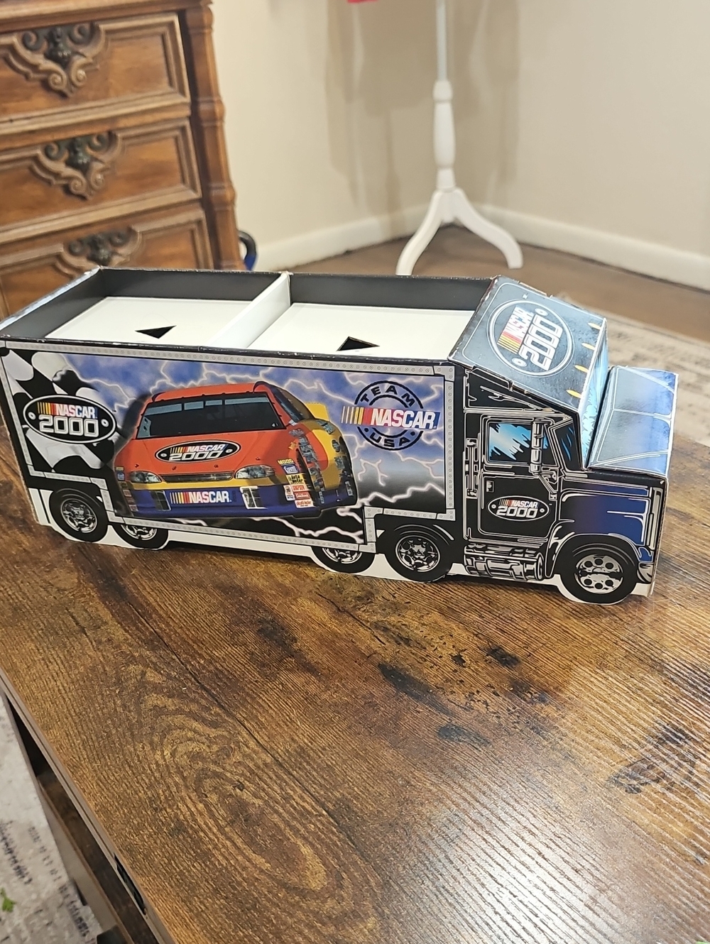 Collectors Vintage 2000 Nascar Transport Box With Storage Sturdy Great Cond Rare